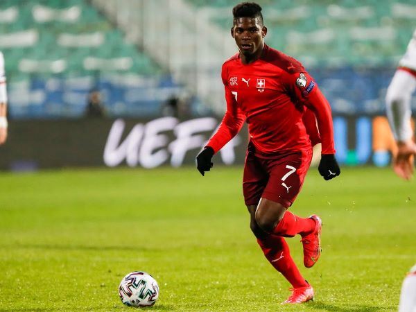 比列·恩博洛（Breel Embolo）