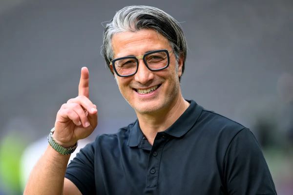 穆拉特·亞金（Murat Yakın）